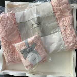 NWT Anthropologie toddler Rivulets Quilt and Sham